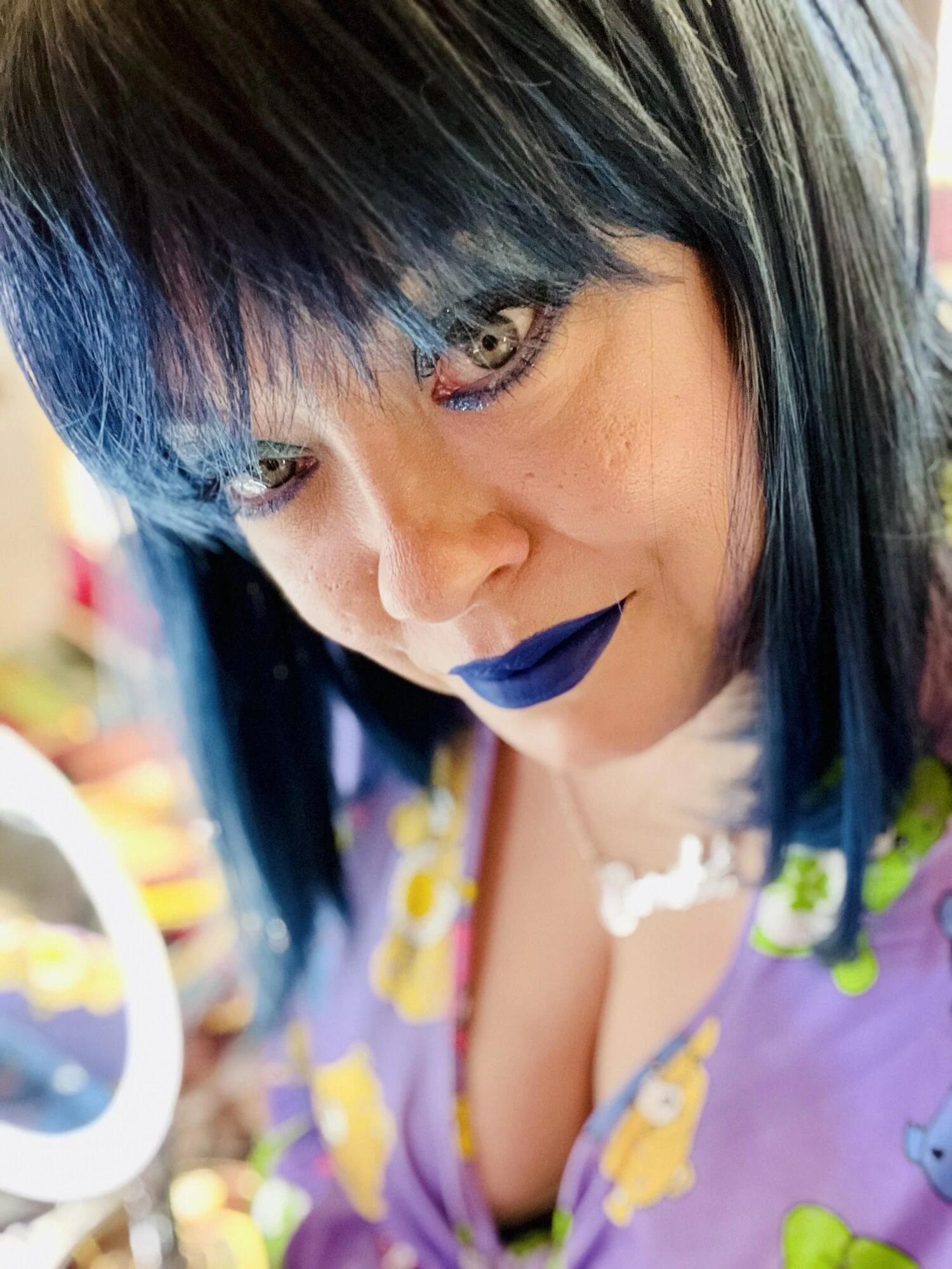 Tina Snua Selfies
