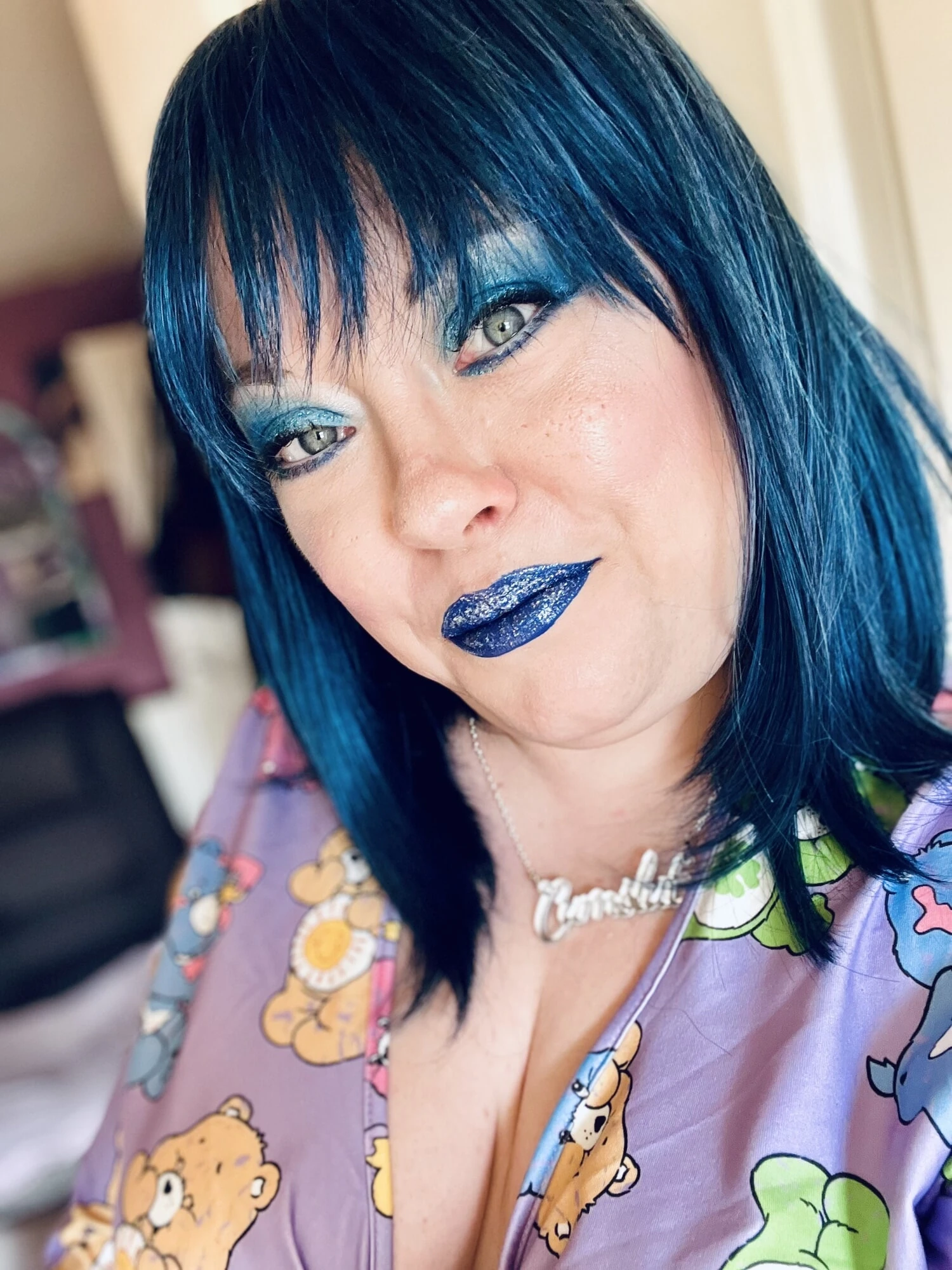 Tina Snua Selfies